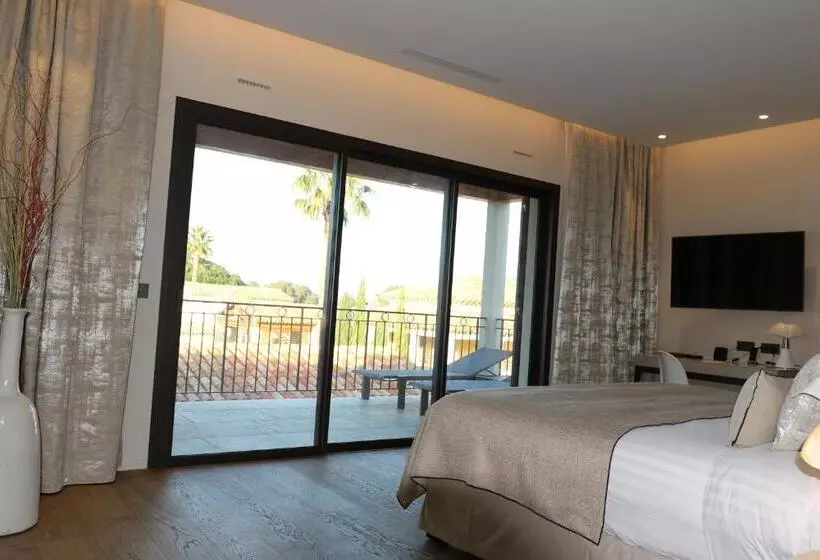 ツーベッドルーム　ヴィラ, Villa Cosy, Hotel & Spa