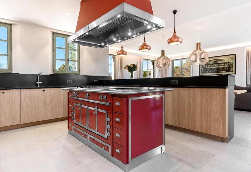 וילה עם חדר שינה אחד ובריכת שחיה, Villa Cosy, Hotel & Spa