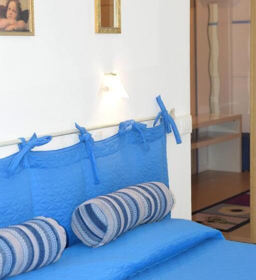 חדר סטנדרט לשלושה, Villa Denia