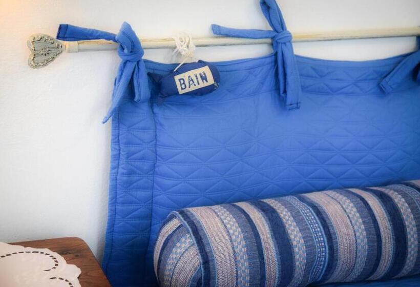 חדר סטנדרט לשלושה, Villa Denia