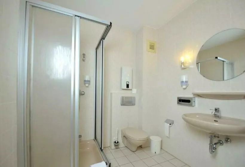 Standard-huone, Zur Post