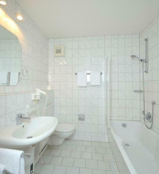 Номер Стандарт, Zur Post