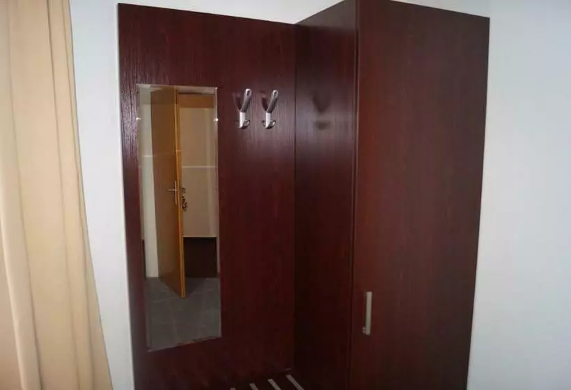 Standard-huone, Zur Post