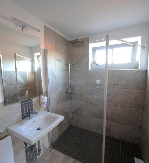 Номер Стандарт Трехместный, Zur Post