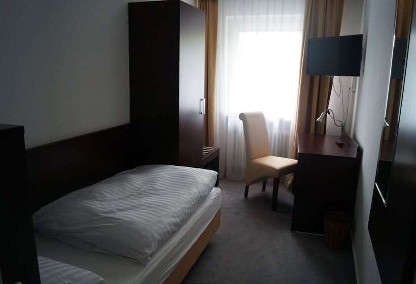 Номер Стандарт Индивидуальный, Zur Post