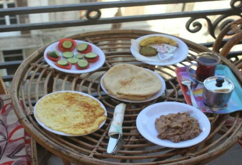 اتاق استاندارد یک تخته با سرویس بهداشتی مشترک, Meramees