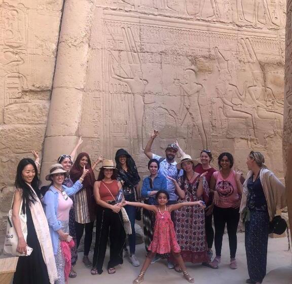 اتاق خانوادگی با سرویس بهداشتی مشترک, Meramees