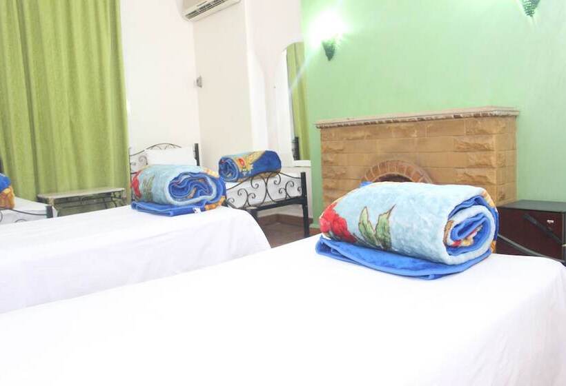 اتاق استاندارد با سرویس بهداشتی مشترک, Meramees