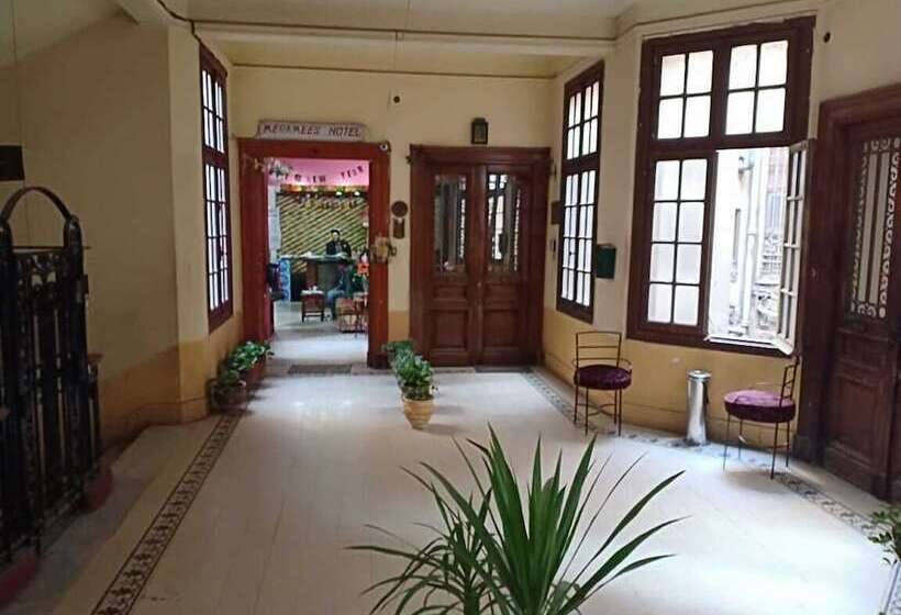 اتاق استاندارد با سرویس بهداشتی مشترک, Meramees