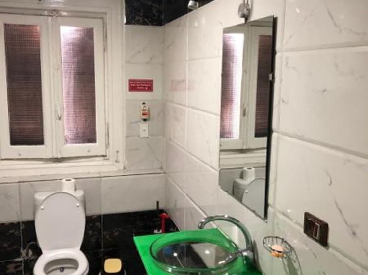 اتاق استاندارد با سرویس بهداشتی مشترک, Meramees