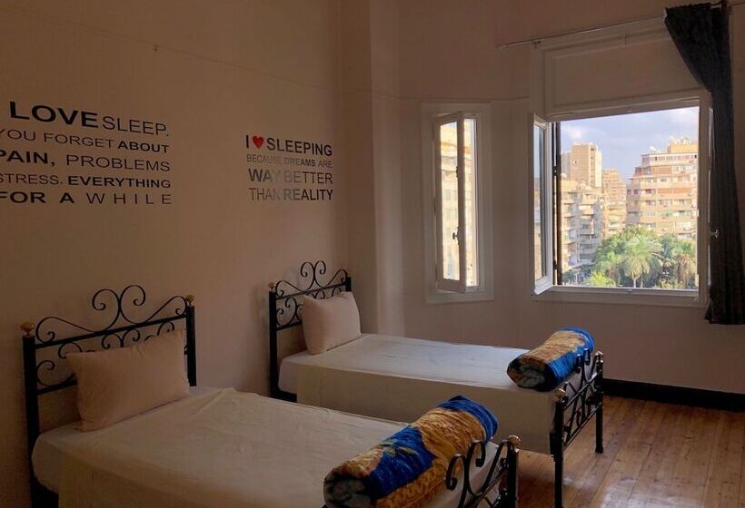 اتاق استاندارد با سرویس بهداشتی مشترک, Meramees