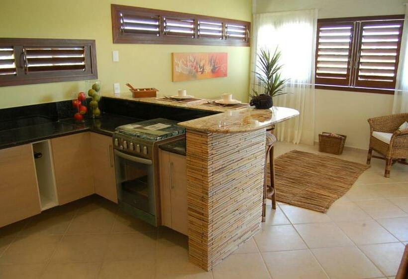 דירת שני חדרים, Pipa Park