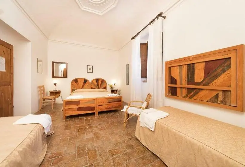 Standard Neljän Hengen Huone, Agriturismo Girolomoni   Monastero