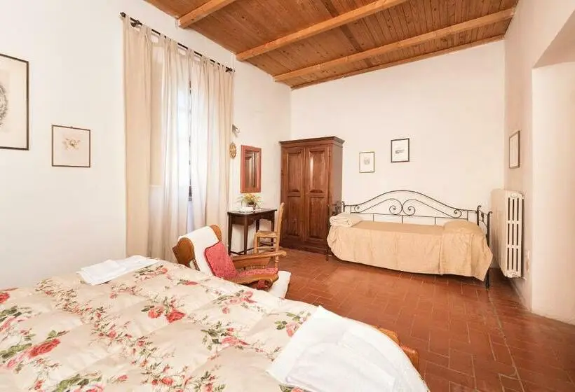Standard Kolmen Hengen Huone, Agriturismo Girolomoni   Monastero