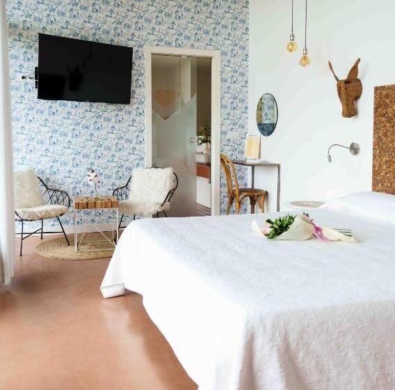 سوئیت با تخت بزرگ, Suites Niditas