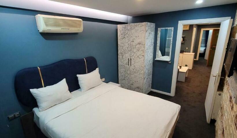 آپارتمان 2 خوابه, Moon Blue Suits