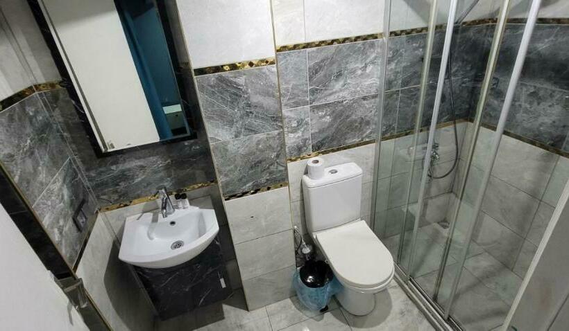 آپارتمان 2 خوابه, Moon Blue Suits