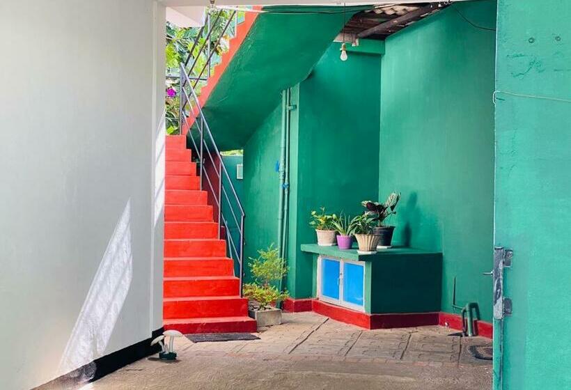 דירה בת חדר שינה 1 עם מרפסת, Antonio Transit Katunayake