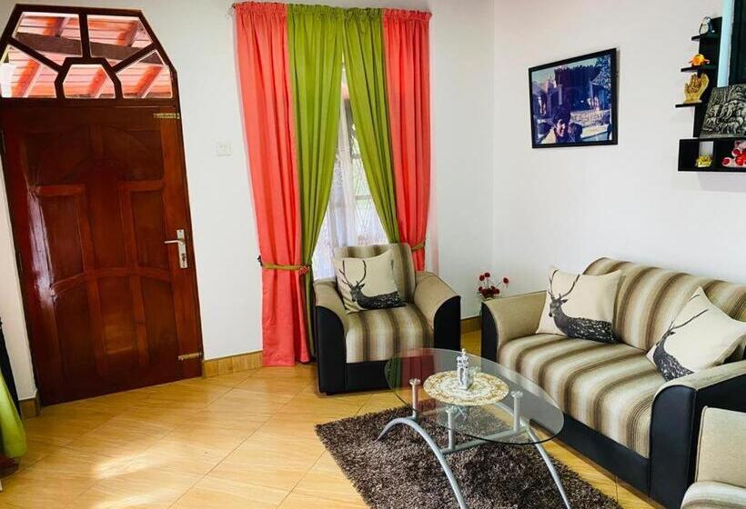 דירה בת חדר שינה 1 עם מרפסת, Antonio Transit Katunayake