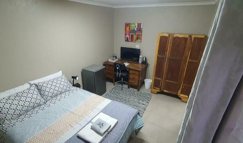 スタンダードルーム, Emani Guest House