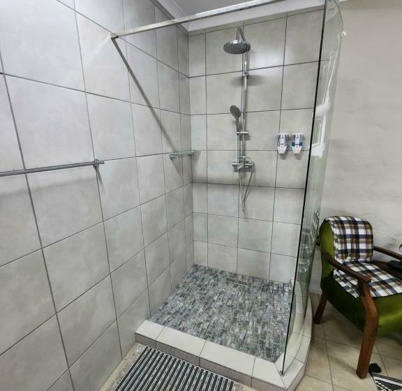 スタンダードルーム, Emani Guest House