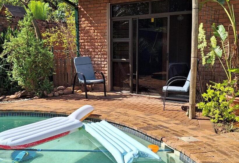 スタンダードルーム, Emani Guest House