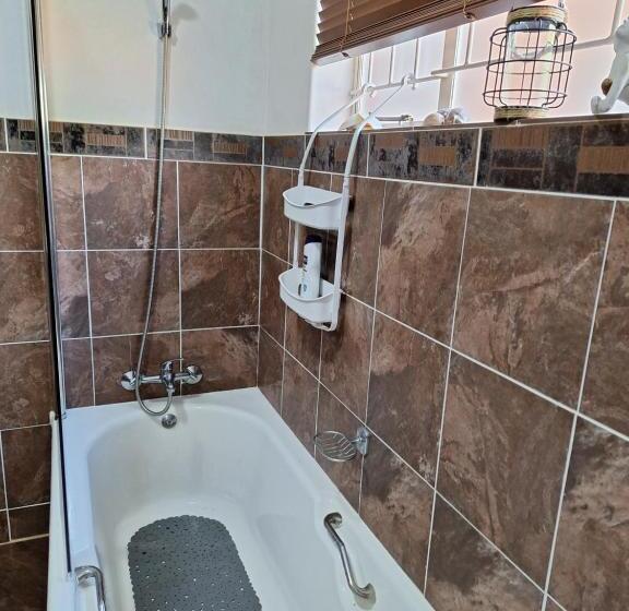 スタンダードルーム, Emani Guest House