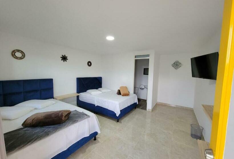 スタンダード4人部屋, Casona Hotel La Divisa