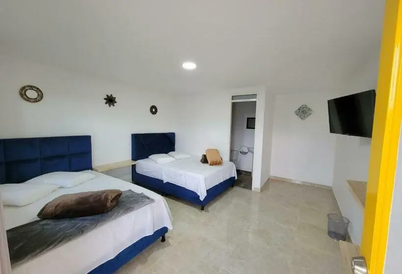 اتاق استاندارد چهار تخته, Casona Hotel La Divisa