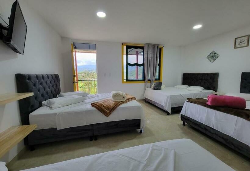 家庭间, Casona Hotel La Divisa