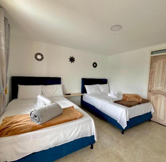 四人标准间, Casona Hotel La Divisa
