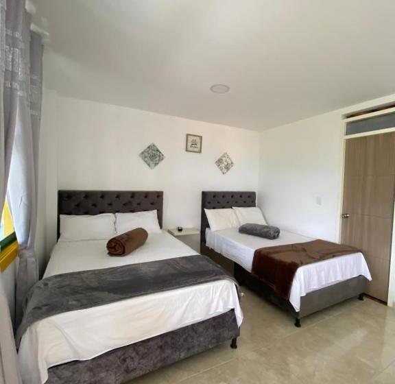 غرفة قياسية رباعية, Casona Hotel La Divisa