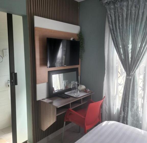 اتاق استاندارد یک نفره, Josmot Guest House