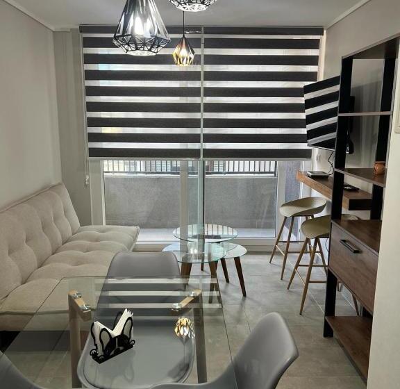 ２ベッドルームアパートメント, Live Epicentro