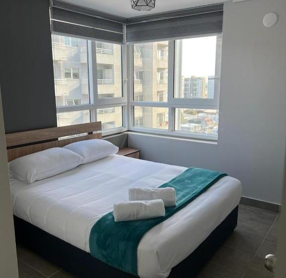 ２ベッドルームアパートメント, Live Epicentro