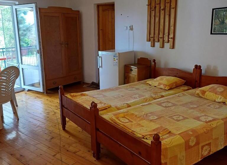 اتاق خانوادگی, Vila Maria Eca