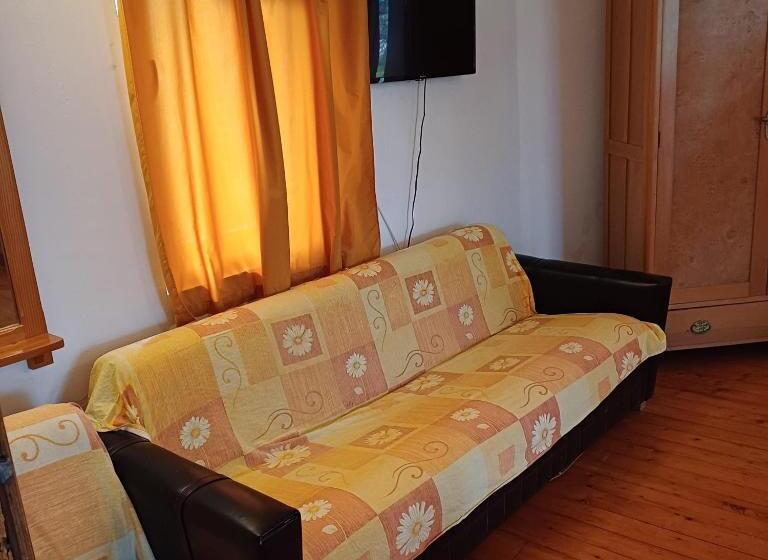 اتاق خانوادگی, Vila Maria Eca