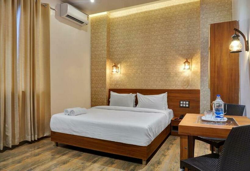 Deluxe Suite, Omkar Executive