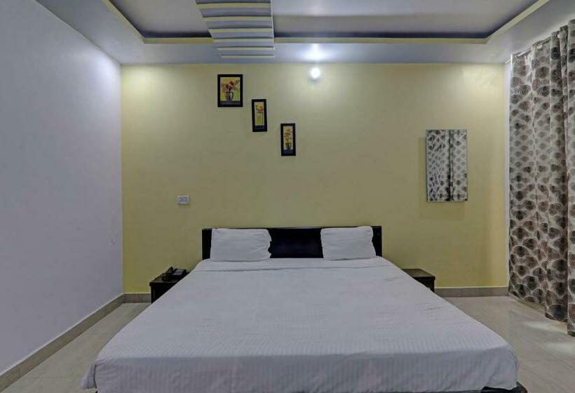 Трехместный Номер Классика, Oyo Flagship Sri Krishna Palace