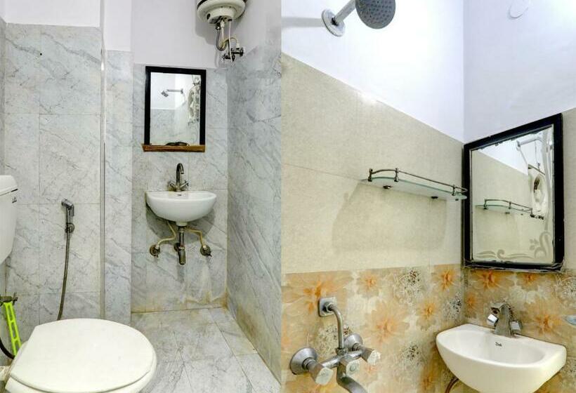 Трехместный Номер Классика, Oyo Flagship Sri Krishna Palace