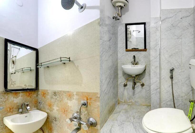 Трехместный Номер Классика, Oyo Flagship Sri Krishna Palace