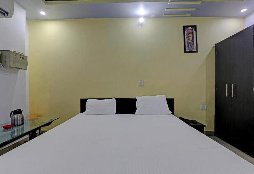 Трехместный Номер Классика, Oyo Flagship Sri Krishna Palace