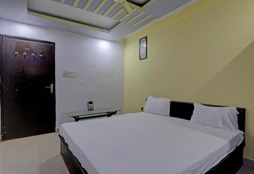 Трехместный Номер Классика, Oyo Flagship Sri Krishna Palace