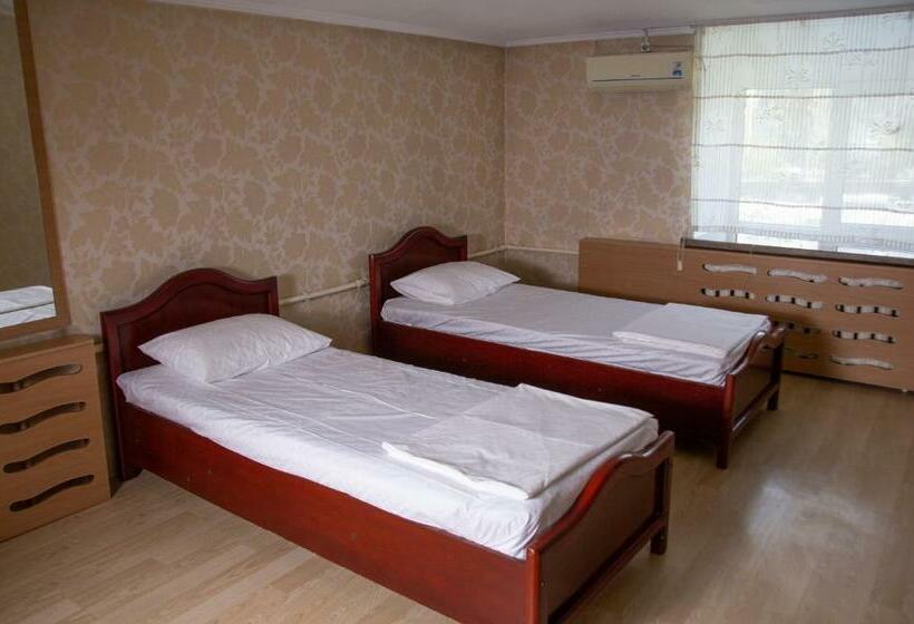 バス共有のスタンダードルーム, Apple Guesthouse
