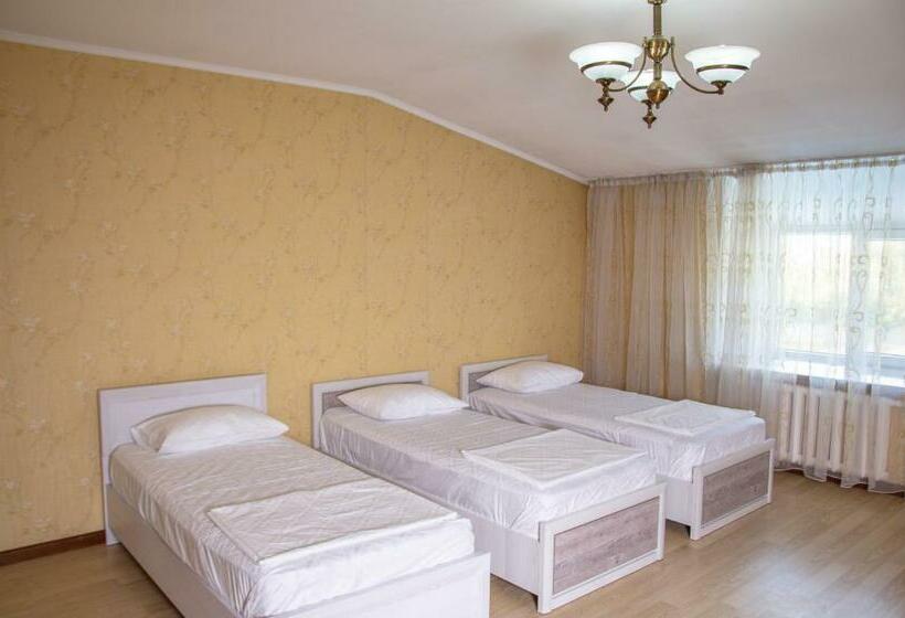 バスルーム共有のトリプルスタンダード, Apple Guesthouse