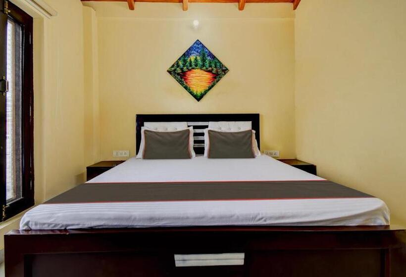 غرفة كلاسيكية ثلاثية, Collection O Paradise Oak Tree