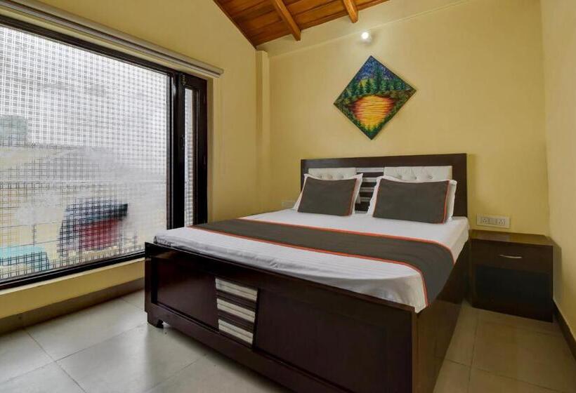 غرفة كلاسيكية ثلاثية, Collection O Paradise Oak Tree