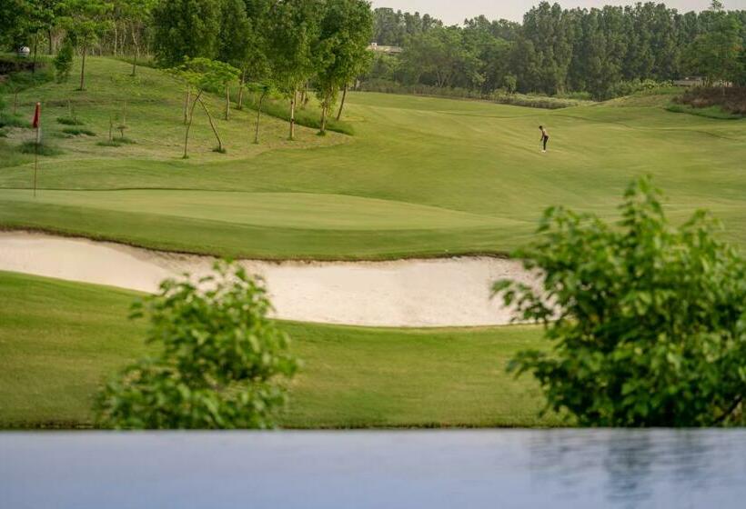 Habitació Estàndard Vista Golf, Mysa Zinc Journey By The Fern, Nani Devati