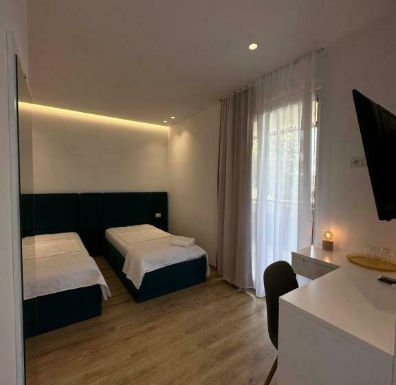 اتاق استاندارد, Restaurant Natyra E Qetë