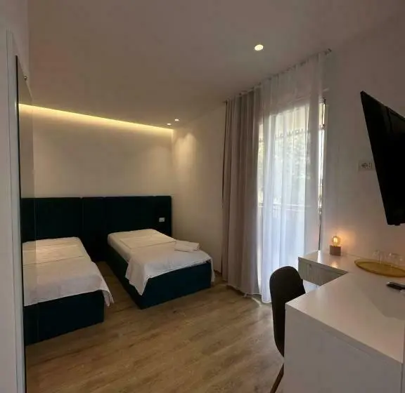 اتاق استاندارد, Restaurant Natyra E Qetë